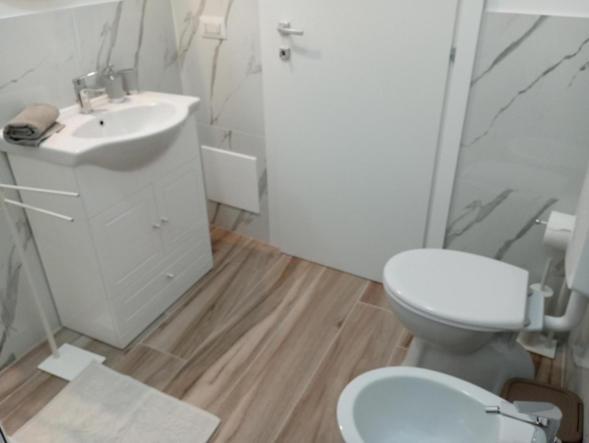 Niu Rooms 오리스타노 외부 사진